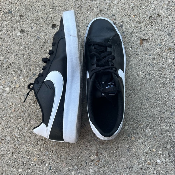 SHOE BUNDLE - Picture 3 of 6